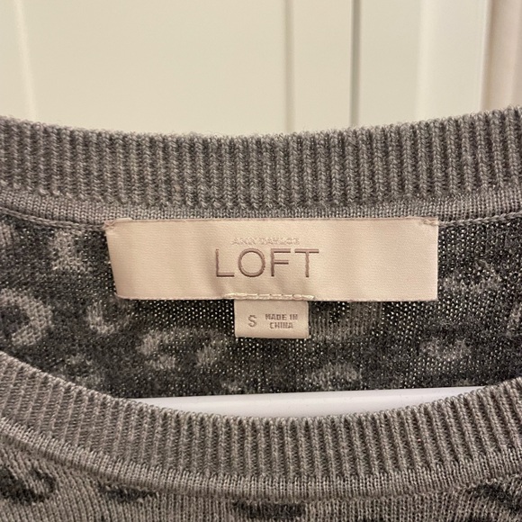 LOFT Leopard Sweater - Picture 2 of 3